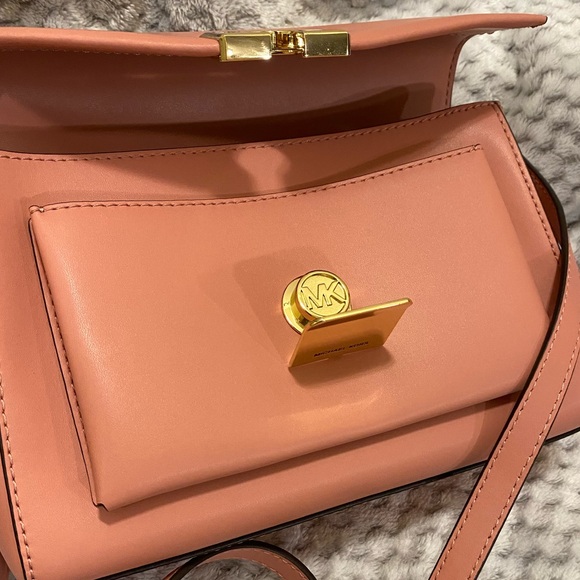 Michael Kors cross body purse in beautiful pink color with gold accents - Picture 5 of 13